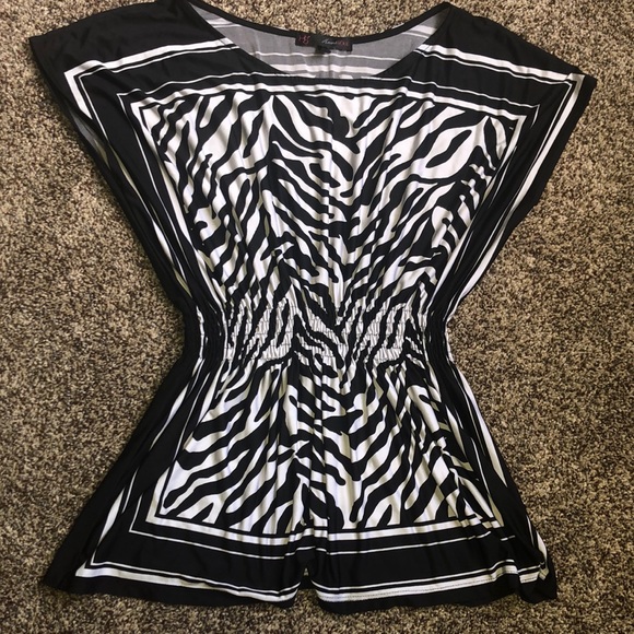 Zebra print top - Picture 1 of 2